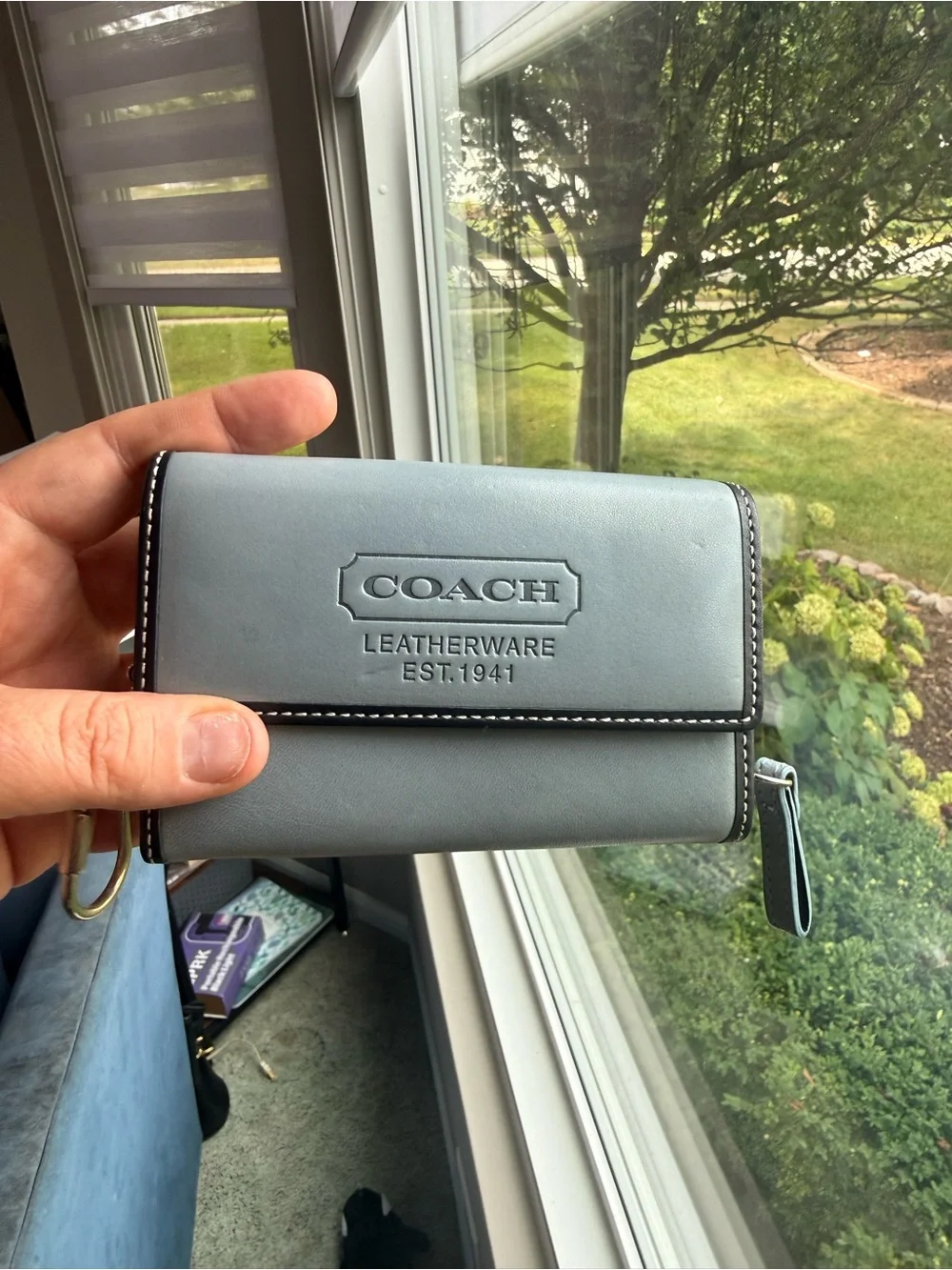 Vintage Coach Est 1941 Leather wallet light blue/navy trim Excellent Condition!